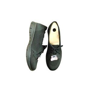 Skechers Size 10 Black Memory Foam STRETCH Casual Shoes NWT